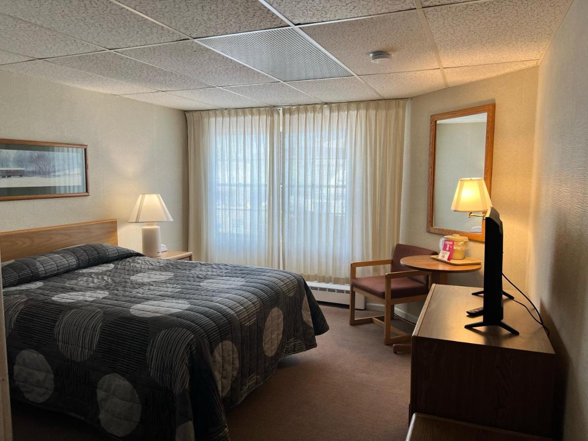 Shoreline Inn Grand Marais Exterior foto